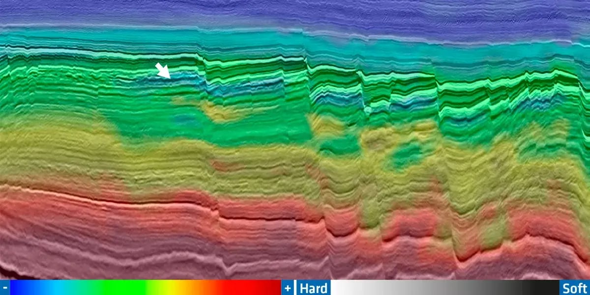 hydrocarbon-indications-in-the-goliat-oil-field_fwi-velocity-model-overlaid-on-a-kpsdm-stack
